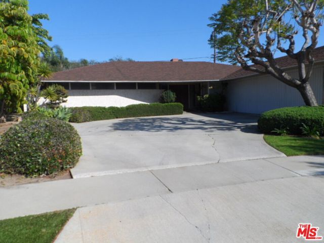 6524 S Holt Avenue, Los Angeles, CA 90056