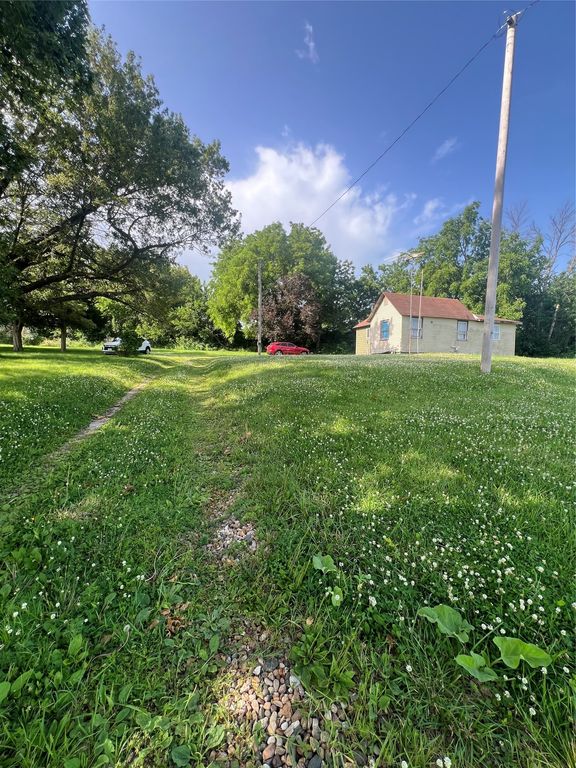 2212 Summit Street, Marshalltown, IA 50158
