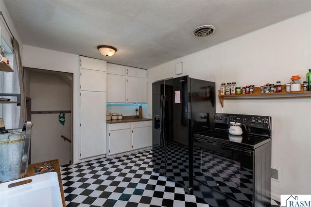 312 N 7th Street, St. Peter, MN 56082