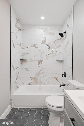 2210 S HOBSON ST, Philadelphia, PA 19142