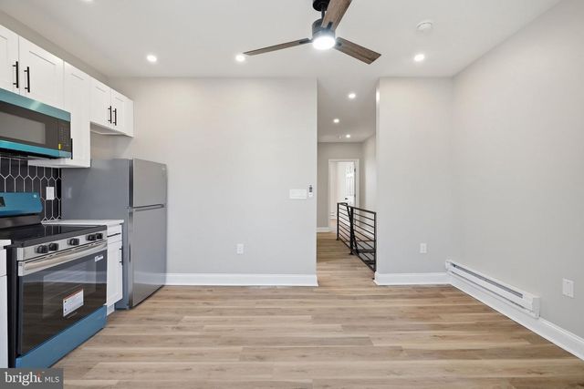 2210 S HOBSON ST, Philadelphia, PA 19142