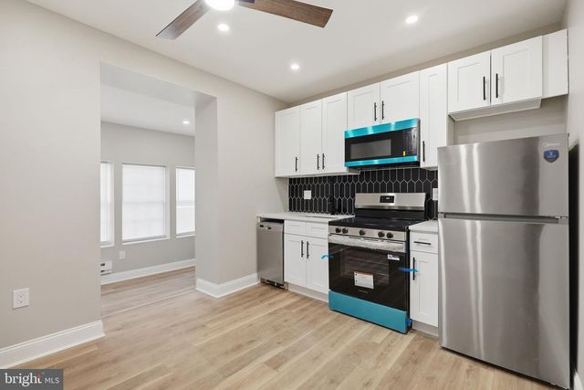 2210 S HOBSON ST, Philadelphia, PA 19142