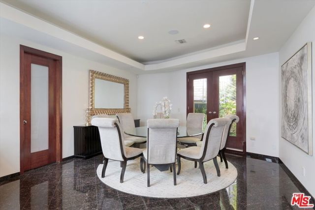 8835 Evanview Drive, Los Angeles, CA 90069