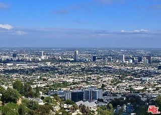 8835 Evanview Drive, Los Angeles, CA 90069