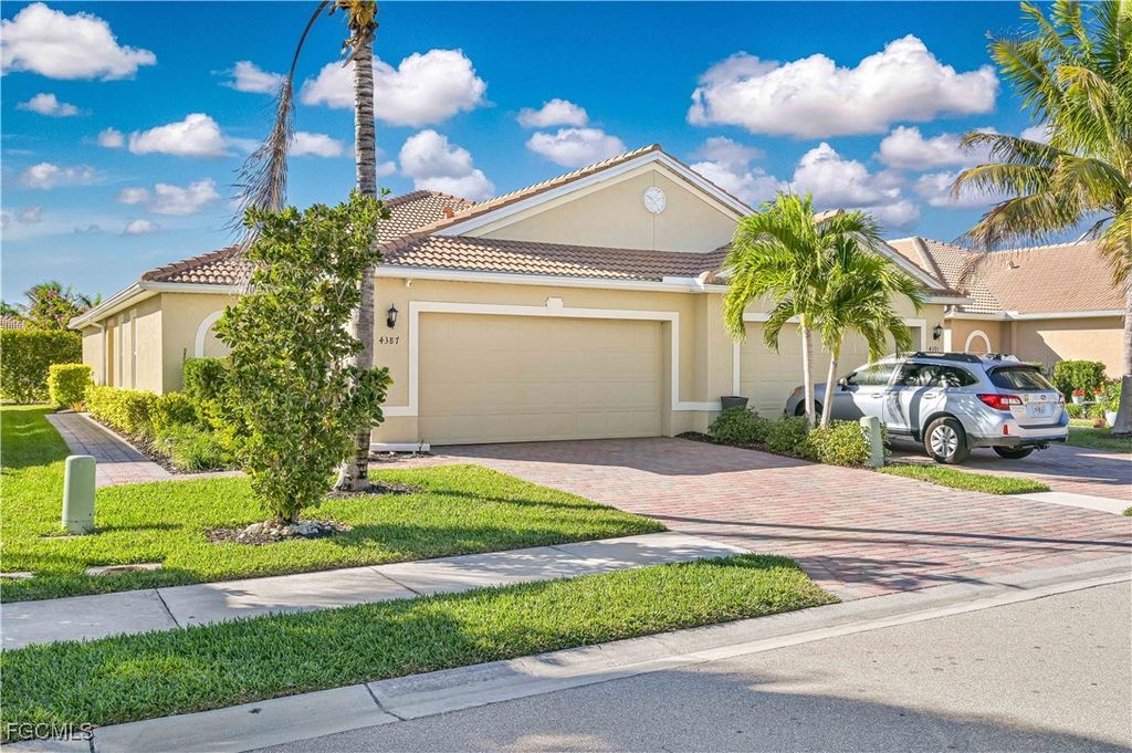 4387 Dutchess Park RD, Fort Myers, FL 33916