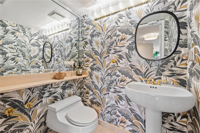 251 Crandon Blvd 806, Key Biscayne, FL 33149