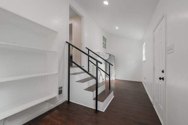 414 Avenue I, Dallas, TX 75203
