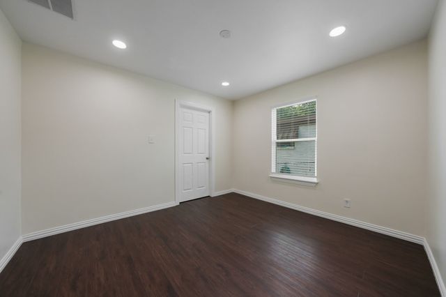 414 Avenue I, Dallas, TX 75203