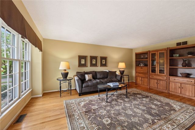 15 Brookshire Lane, Penfield, NY 14526