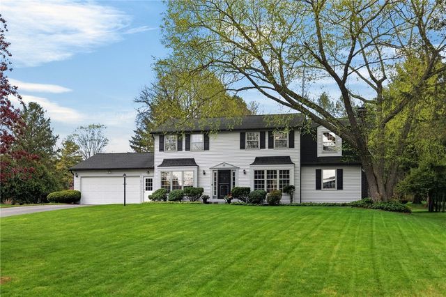 15 Brookshire Lane, Penfield, NY 14526
