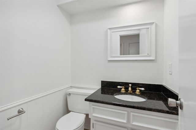 10447 Barrywood Drive, Dallas, TX 75230