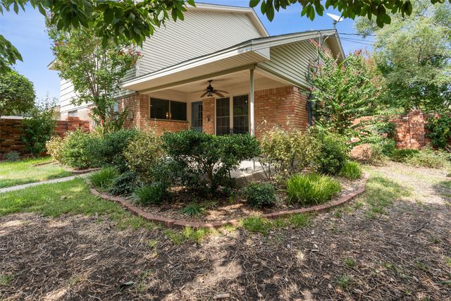 10447 Barrywood Drive, Dallas, TX 75230