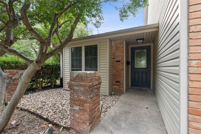10447 Barrywood Drive, Dallas, TX 75230