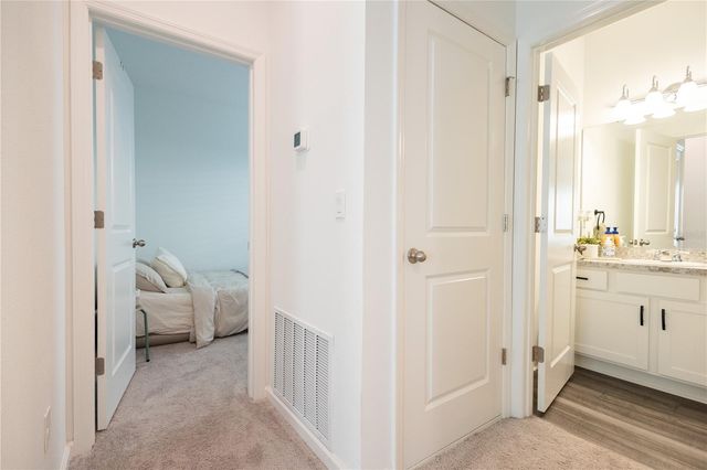 38330 HONEYSUCKLE DRIVE, Dade City, FL 33525