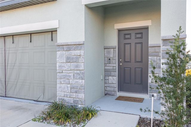 38330 HONEYSUCKLE DRIVE, Dade City, FL 33525