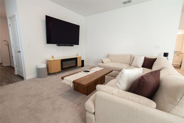 38330 HONEYSUCKLE DRIVE, Dade City, FL 33525