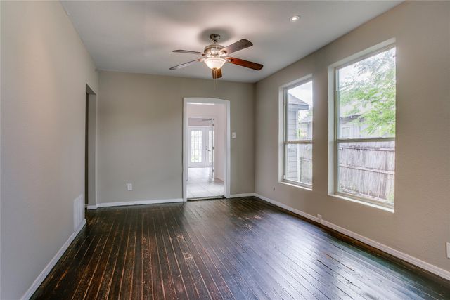 818 E Woodin Boulevard, Dallas, TX 75216