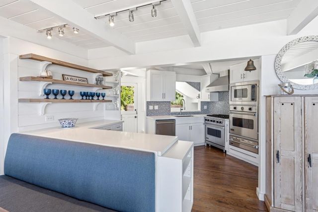 1641 Crespo Drive, La Jolla, CA 92037