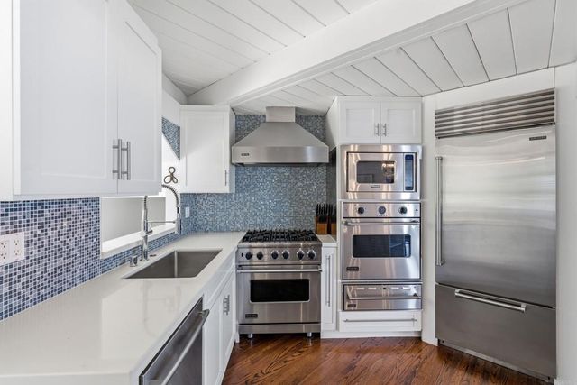 1641 Crespo Drive, La Jolla, CA 92037