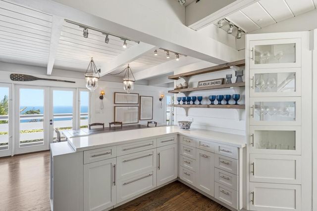 1641 Crespo Drive, La Jolla, CA 92037