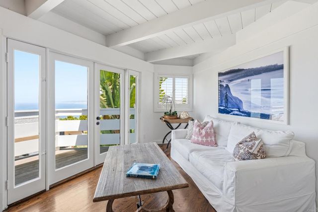 1641 Crespo Drive, La Jolla, CA 92037