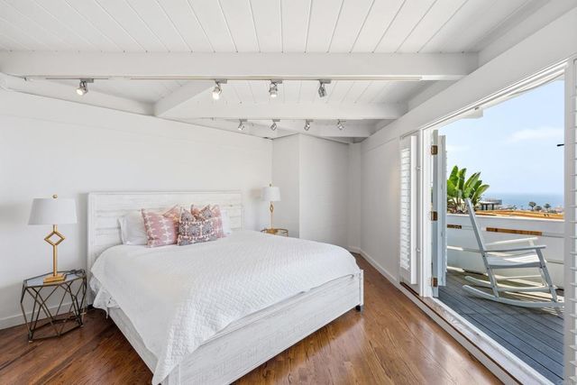 1641 Crespo Drive, La Jolla, CA 92037