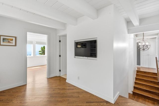 1641 Crespo Drive, La Jolla, CA 92037