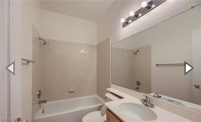 10677 Sapphire Vista Avenue, Las Vegas, NV 89144