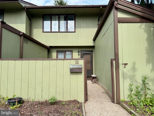 32 TAHOE, New Hope, PA 18938