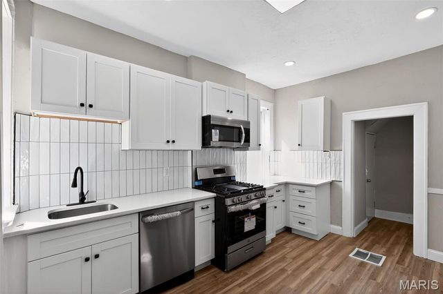 4152 Delmar Boulevard, St Louis, MO 63108