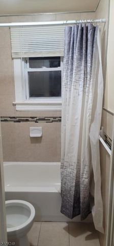 459 Norwood St, East Orange City, NJ 07018