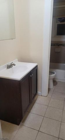 459 Norwood St, East Orange City, NJ 07018