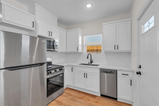 3441 Mcgowen Street, Houston, TX 77004