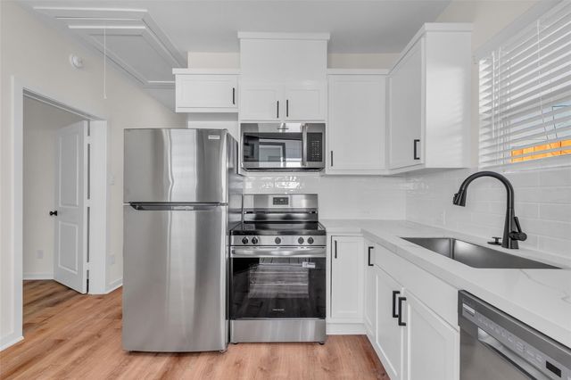 3441 Mcgowen Street, Houston, TX 77004