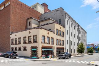 222 N Central St 304, Knoxville, TN 37917