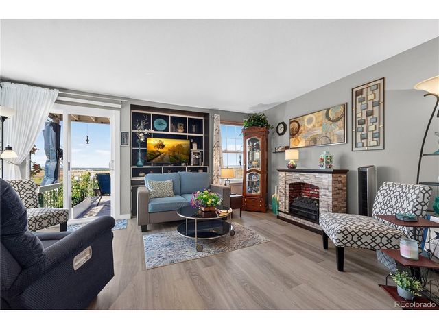 2227 Sunridge Cir 30, Broomfield, CO 80020