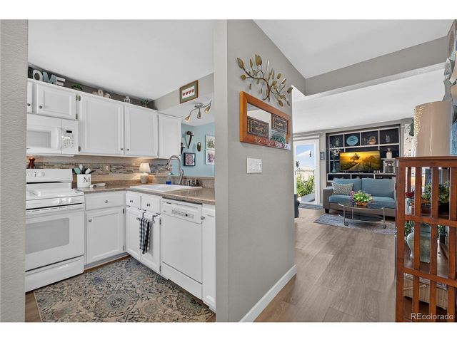 2227 Sunridge Cir 30, Broomfield, CO 80020