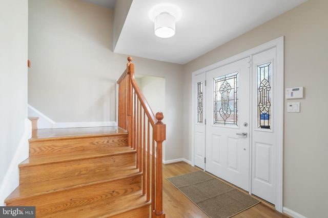 1 ORCHARD WAY S, Potomac, MD 20854