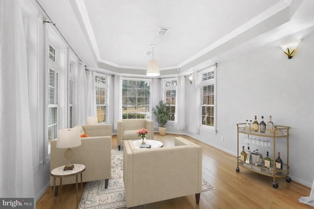 1 ORCHARD WAY S, Potomac, MD 20854