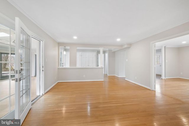 1 ORCHARD WAY S, Potomac, MD 20854