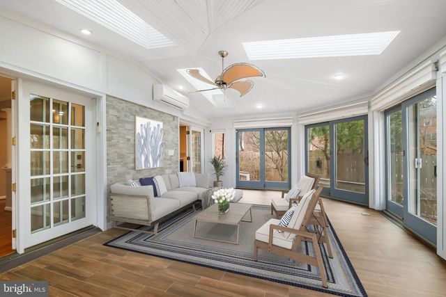 1 ORCHARD WAY S, Potomac, MD 20854