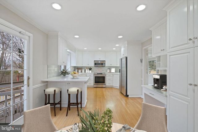 1 ORCHARD WAY S, Potomac, MD 20854