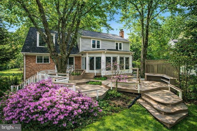 1 ORCHARD WAY S, Potomac, MD 20854