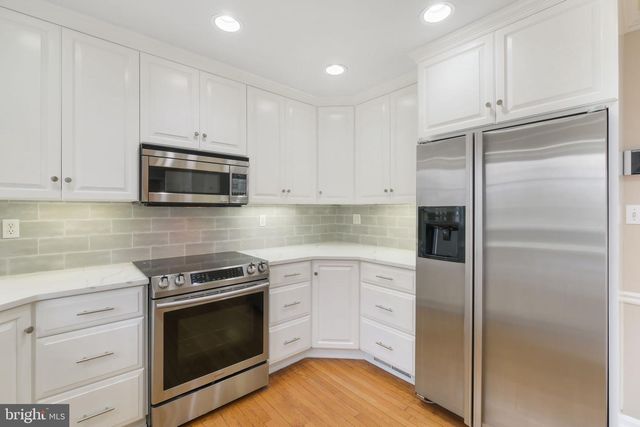 1 ORCHARD WAY S, Potomac, MD 20854