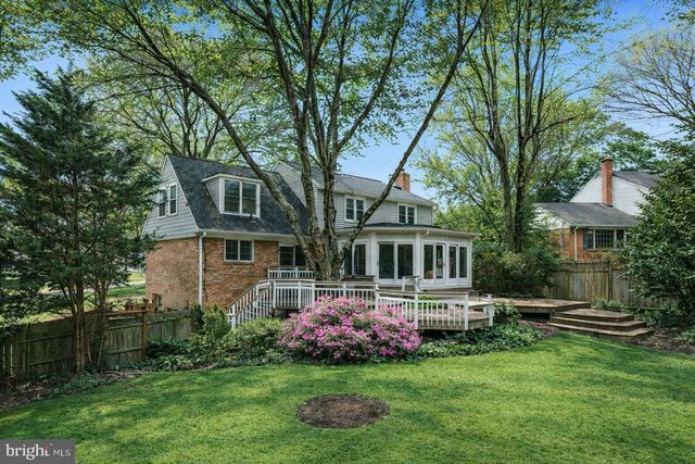 1 ORCHARD WAY S, Potomac, MD 20854