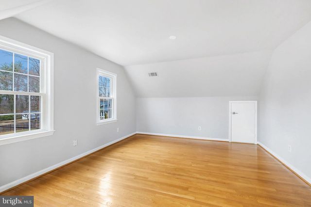 1 ORCHARD WAY S, Potomac, MD 20854