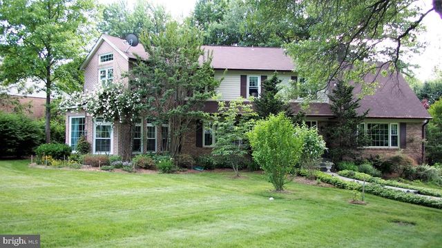 1 ORCHARD WAY S, Potomac, MD 20854