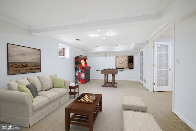 1 ORCHARD WAY S, Potomac, MD 20854