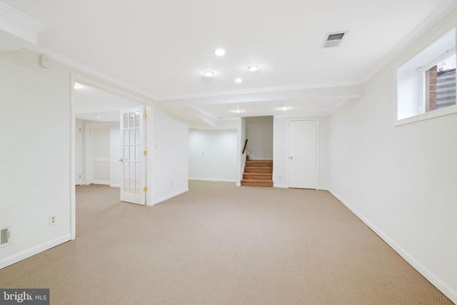 1 ORCHARD WAY S, Potomac, MD 20854