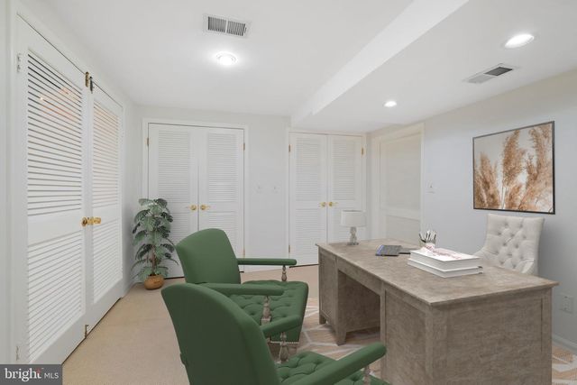 1 ORCHARD WAY S, Potomac, MD 20854